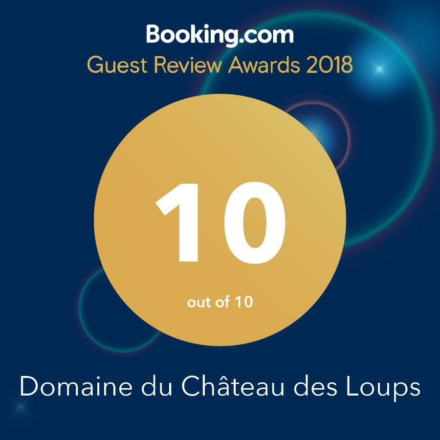 Chateau Des Loups - Les Pommiers Echire Buitenkant foto